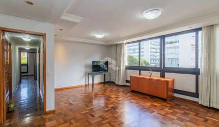 Frente ao Parcão, no coração do Moinhos de Vento! 3 dormitórios 1 vaga 120m