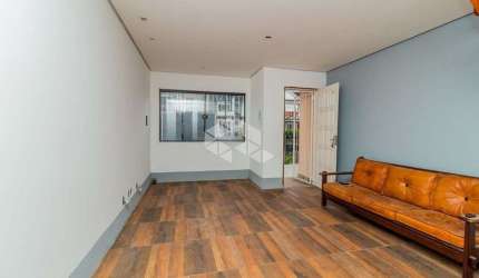 Casa 2 dormitórios, Bairro Guarujá