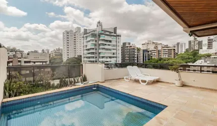 Cobertura 289m²  com piscina  3 dormitórios 2 vagas no Rio Branco