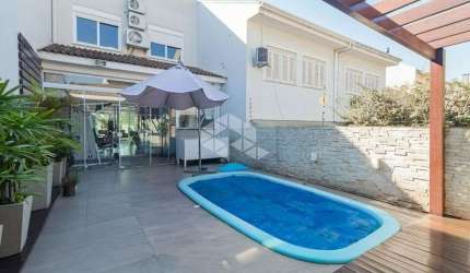 Casa de 3 dorm no bairro Ecoville