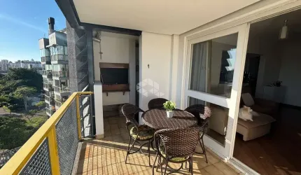 Apartamento com 2 dormitórios, 1vaga  e infra no Menino Deus!