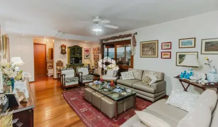 Apartamento Garden 3 dormitórios e 2 vagas com 232 m² no Petropolis