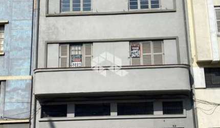 Loja térrea de 03 aberturas de 80 m² na Farrapos com apartamento de 04 dormitórios