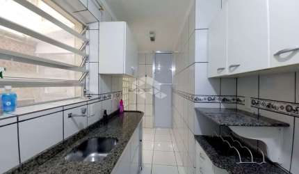Apartamento 2 dormitórios no centro de Canoas