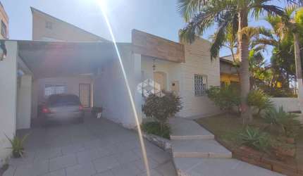 Casa à venda no bairro Vila Ipiranga