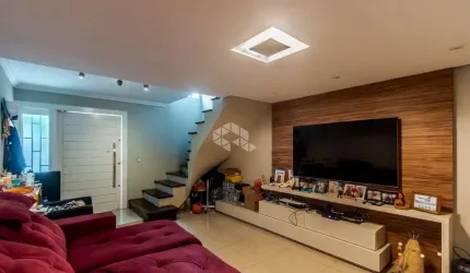 CASA SEMI MOBILIADA 2 DORMITÓRIOS COM SUÍTE E VAGA ESCRITURADA - MORRO SANTANA