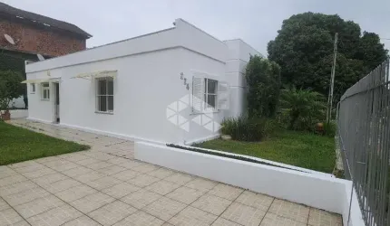 Casa à venda no bairro Rincão em Novo Hamburgo - 2 dormitórios, vaga e muito conforto!