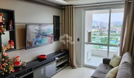 Excelente apto 2 dorms /sendo 1 suíte, com vista panoramica em Barreiros.