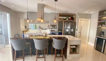 Excelente apto com125m², 3 suítes + Lavabo, Vaga Dupla de Garagem e Hobby-Box