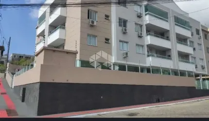 Amplo apartamento em Serraria /SJ