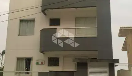 EXCELENTE APARTAMENTO EM SERRARIAS