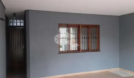 Sobrado com 3 dormitórios e suíte a venda na vila Medeiros.