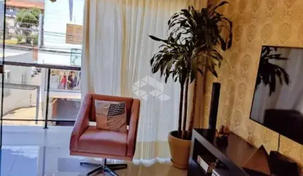 Excelente casa a venda no Centro de Lajeado com 154m², podenso ser usada como casa comercial
