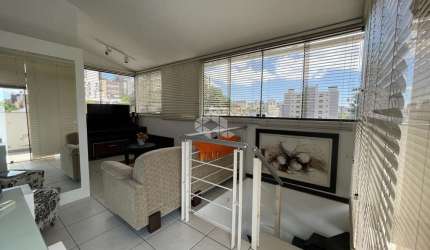 Cobertura Com muito Sol e Vista