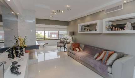 Apartamento à venda, com 3 quartos/dormitórios, 2 vagas/box, no bairro Rio Branco,  POA.