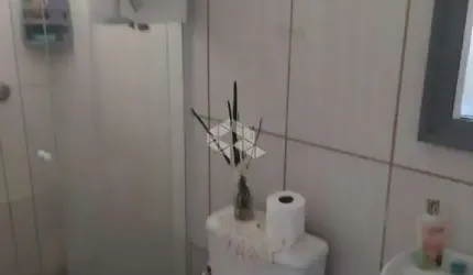 CASA COM 02 QUARTOS NOS INGLESES DO RIO VERMELHO