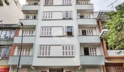 Apartamento de um dormitório situado no Centro Histórico