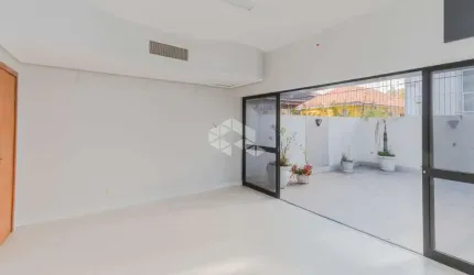 Crédito Real vende sala/conjunto comercial no bairro Petrópolis em Porto Alegre - RS.