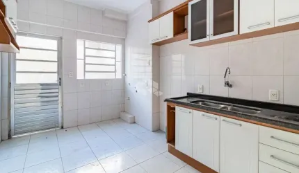 A venda apartamento garden de 3 quartos (1 suíte) no Centro de Porto Alegre-RS.