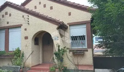 Vende casa de 03 dormitórios  bairro Higienópolis - Porto Alegre / RS