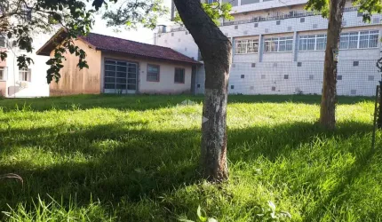 Terreno com 648m², viabilidade para 6 pavimentos no bairro Jardim Atlântico em Florianópolis/SC.