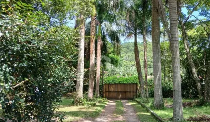 Terreno com pomar e casa com 11.280,00 m² localizado em Ratones, Florianópolis/SC