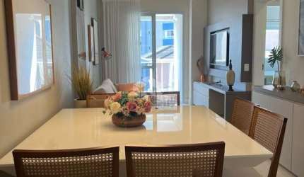 Apartamento mobiliado com 3 dormitórios sendo 1 suíte, 2 vagas - Centro Florianópolis SC