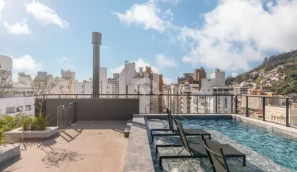 Apartamento com 3 dormitórios e sendo 1 suíte A Venda - Centro, Florianópolis SC