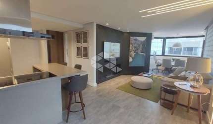 Apartamento com 2 suítes, 1 vaga de garagem - Centro - Florianópolis