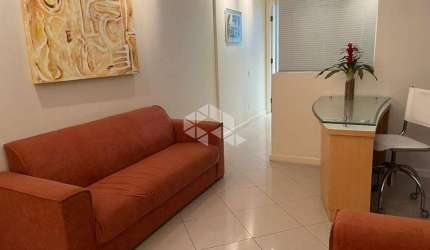Sala comercial semimobiliada com 52,71 m² A Venda - Centro, Florianópolis SC
