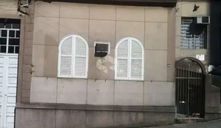 Casa com 2 salas comerciais e 3 vagas -  Centro Florianópolis/SC