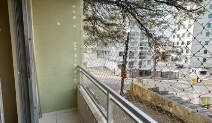 APARTAMENTO COM 2 QUARTOS 1 VAGA DE GARAGEM NO BAIRRO TRINDADE EM FLORIANÓPOLIS/SC