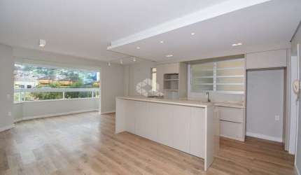 APARTAMENTO MOBILIADO 3 QUARTOS SENDO 1 SUÍTE E 1 VAGA DE GARAGEM NO CENTRO DE FLORIANÓPOLIS/SC