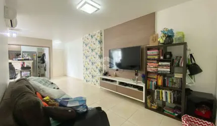 APARTAMENTO SEMIMOBILIADO COM 3 QUARTO SENDO 1 SUÍTE NO CENTRO DE FLORIANÓPOLIS/SC