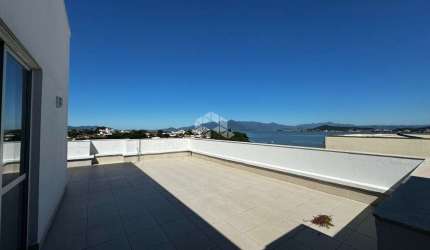 COBERTURA NO BOM ABRIGO EM FLORIANÓPOLIS COM 4 QUARTOS E VISTA PANORÂMICA