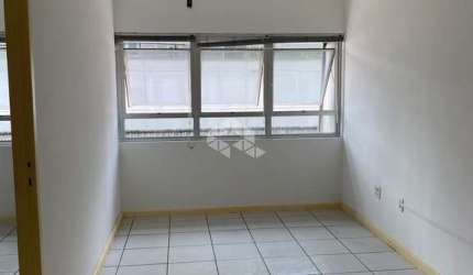 SALA COMERCIAL NO CENTRO DE FLORIANÓPOLIS/SC