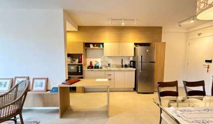 APARTAMENTO DE 2 QUARTOS COM 1 SUÍTE E 1 VAGA DE GARAGEM NA CARVOEIRA EM FLORIANÓPOLIS/SC