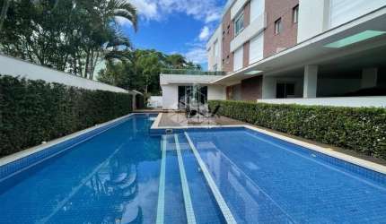 APARTAMENTO SEMIMOBILIADO COM 3 QUARTOS SENDO 1 SUÍTE 2 VAGAS DE GARAGEM E SACADA COM CHURRASQUEIRA EM JURERÊ FLORIANÓPOLIS