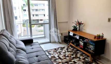 APARTAMENTO 2 QUARTOS SEMIMOBILIADO AO LADO DA UFSC COM 1 VAGA DE GARAGEM E SACADA