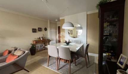 Apartamento semi mobiliado central!