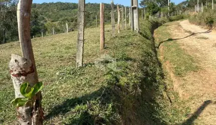 Terreno a venda em Garopaba  na Praia da Ferrugem