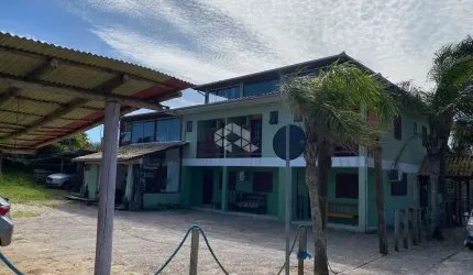 Pousada 'a venda em Garopaba na praia da Ferrugem