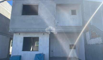 Casa Sobrado com 2 dormitórios (suítes), 2 vagas, com 86,82 m² de área construída no bairro Encantada em Garopaba SC