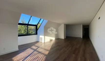 Apartamento com 3 dormitórios, 150,00m² privativos, 1 vaga, no Centro de Gramado