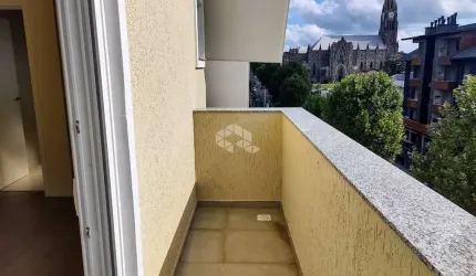 Apartamento com dois dormitórios, com 76,85 m2, no centro de Canela.