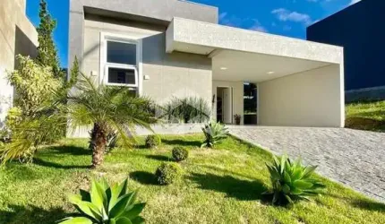 Casa em Condomínio com 3 dormitórios sendo 01 suíte