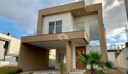 Casa  3 Dormitórios com Amplo Espaço Gourmet