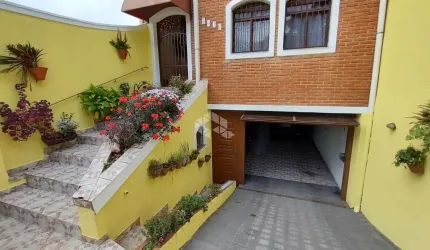 Linda casa de 3 quartos na Vila Matilde: Espaço, Conforto e Localização!