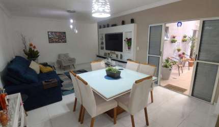 EXCELENTE CASA PROXIMA AO SHOPPING ARICANDUVA