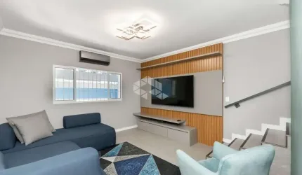 SOBRADO EM INDIANOPOLIS COM 3 DORMITÓRIOS E UMA SUITE